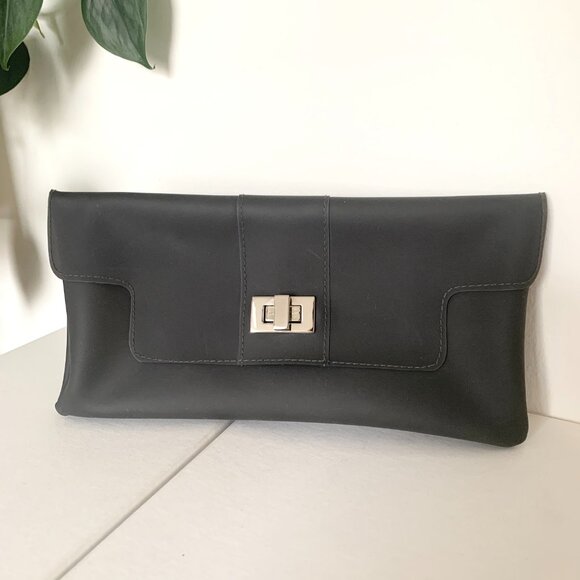 FREE with Purchase* | Y2K Plastic Cocktail Clutch Purse Silver Metal Clasp - Picture 2 of 6